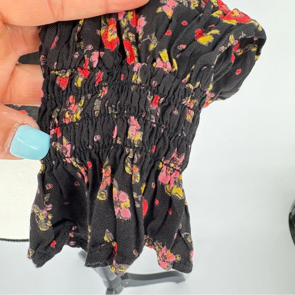 Free People Womans Secret Garden Blouse Crop Top Size S Red‎ Floral Print Casual